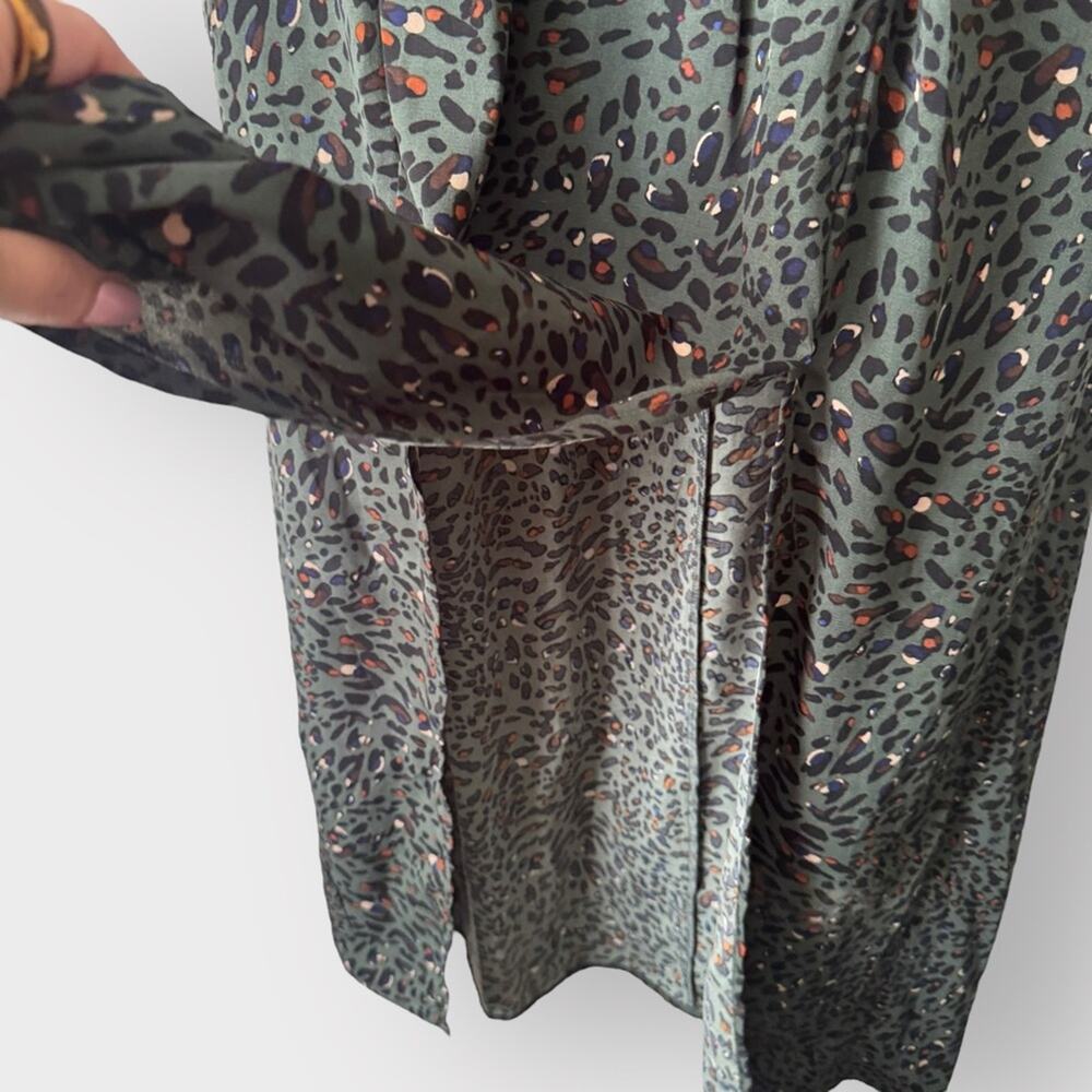 Everly green leopard print long sleeve maxi dress with slits, size small - Picture 6 of 8